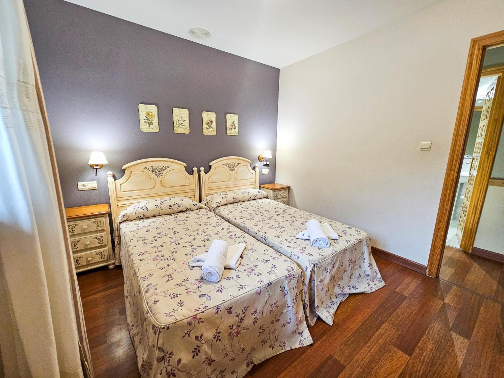Apartamentos Gavin Biescas 3000 المظهر الخارجي الصورة