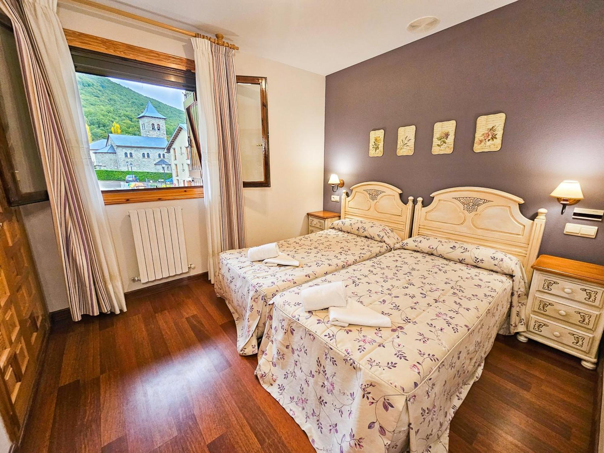 Apartamentos Gavin Biescas 3000 المظهر الخارجي الصورة